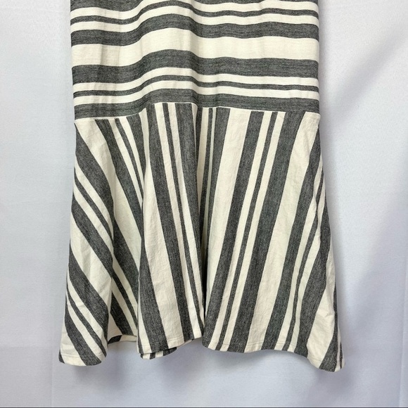 BCBGMaxAzria Gray & White Striped Twist Front Midi Dress S - Picture 8 of 8
